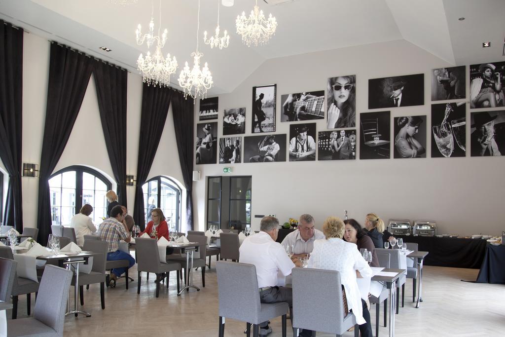 Hotel Palac Jugowice Wałbrzych Dış mekan fotoğraf
